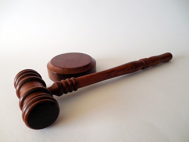 gavel for court